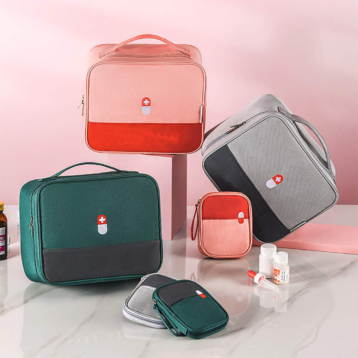 Bolsas de primeros auxilios vacías Suministros médicos de viajes Organizador Cosmética Medicina aislada Bolsa Conveniente Traje de seguridad para la familia Camping Car Office Office Lugar de trabajo