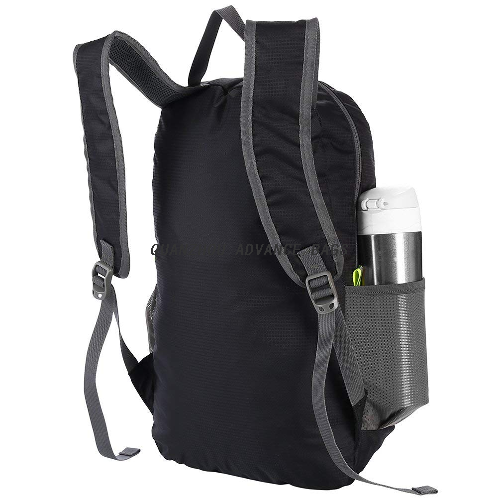 Mochila ultraligera plegable al por mayor de moda 2021 para acampar, deportes al aire libre, bolsa personalizada, impermeable, senderismo, viaje, escalada, mochilas