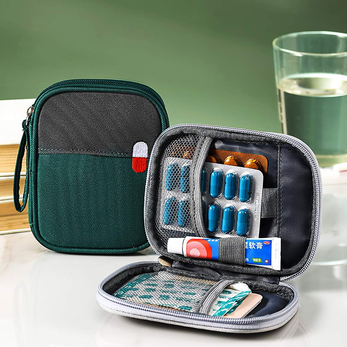 Bolsas de primeros auxilios vacías Suministros médicos de viajes Organizador Cosmética Medicina aislada Bolsa Conveniente Traje de seguridad para la familia Camping Car Office Office Lugar de trabajo