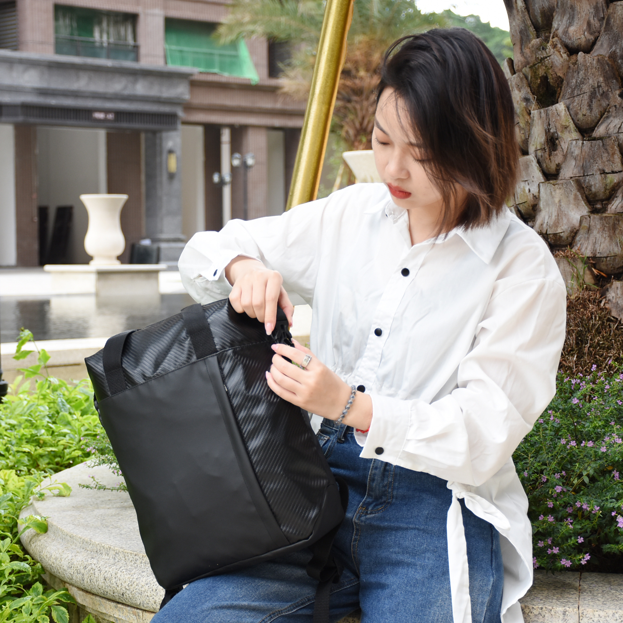 Mochila universitaria Mochila para la computadora portátil Travel Travel Daypack para hombres Mujeres con carga USB