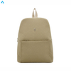 Mochilas de mujer de nailon de color sólido personalizadas de fábrica con cierre de cremallera, ligeras y modernas para estudiantes 