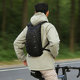 Mochila de hidratación impermeable para exteriores con tiras reflectantes y parte trasera de malla transpirable, mochila de ciclismo para acampar de 20L para hombres y mujeres