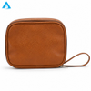 Bolsa de maquillaje y cosméticos de PU con cremallera impermeable de gran capacidad con logotipo personalizado de fábrica con mango suave para uso en viajes de mujer