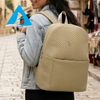 Mochilas de mujer de nailon de color sólido personalizadas de fábrica con cierre de cremallera, ligeras y modernas para estudiantes 