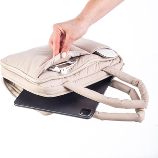Venta al por mayor, bolsa minimalista para ordenador portátil con logotipo personalizado, funda de transporte ligera de Color sólido, bolsa de almacenamiento suave, bolsa de mano informal para mujer