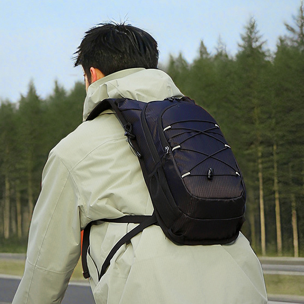 Mochila de hidratación impermeable para exteriores con tiras reflectantes y parte trasera de malla transpirable, mochila de ciclismo para acampar de 20L para hombres y mujeres