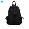 Bolso de hombro negro Mochila pequeña de nailon de primera calidad resistente al agua con bolsillo con solapa y bolsillos laterales con cordón para uso diario